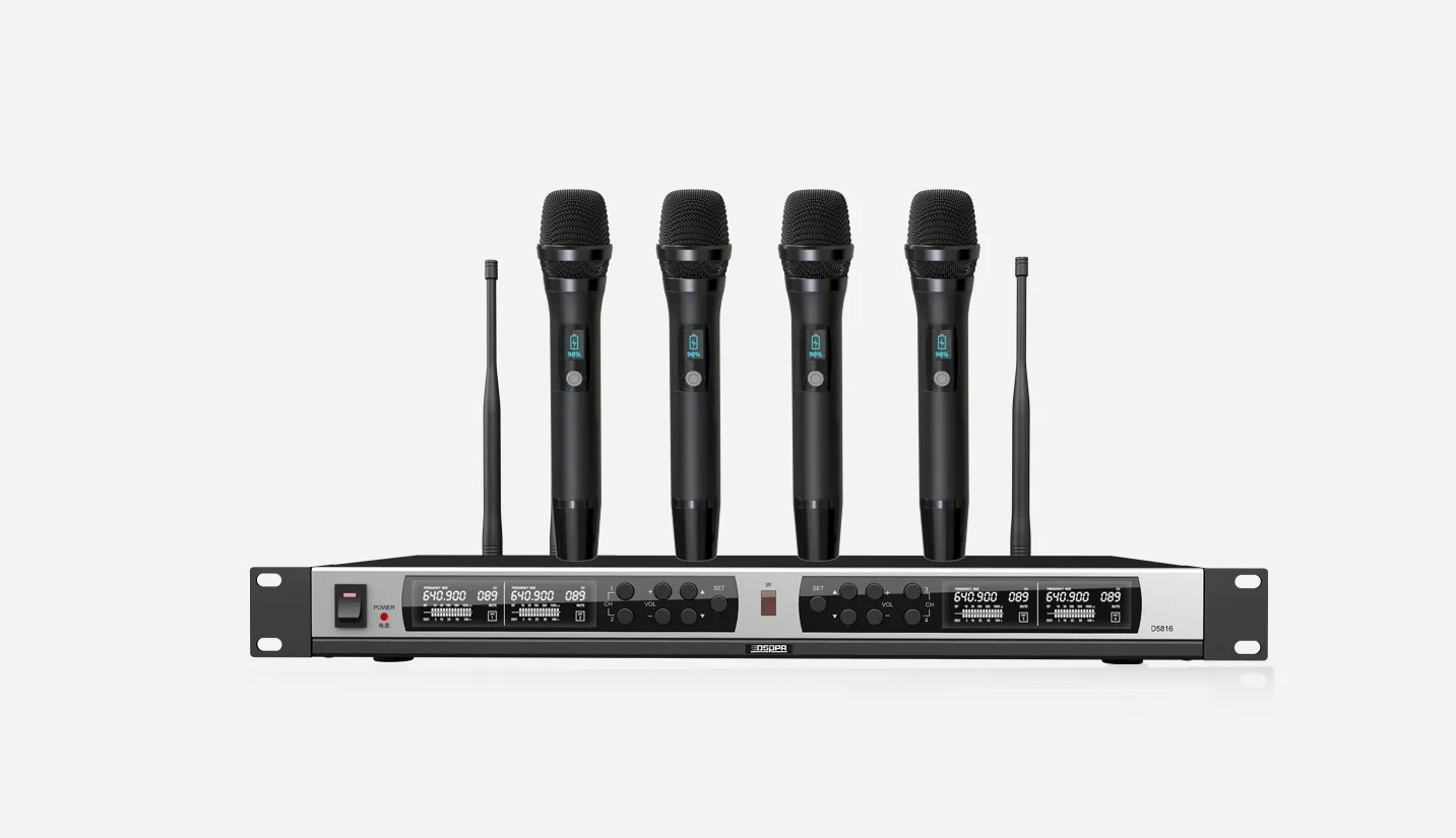 True Diversity UHF Wireless Microphone System (4 rechargable hand-held mic) - 翻译中...