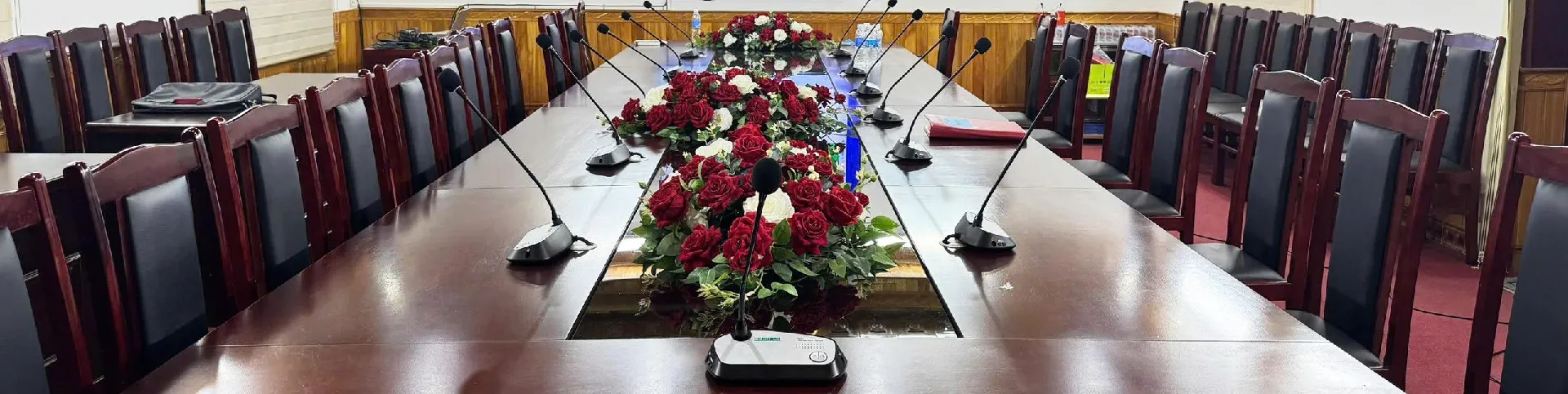 Intelligent Conference System for Vinacomin in Vietnam - 翻译中...