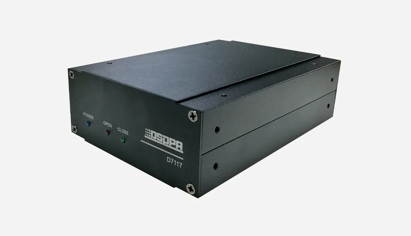 Conference system loop redundancy module