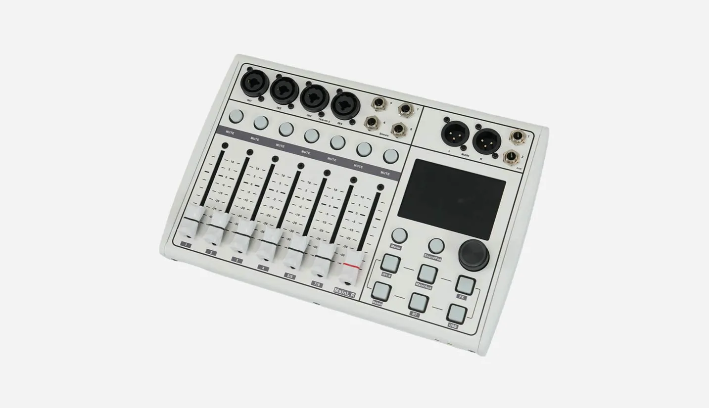 Digital Mixing Console with USB Audio Interface - 翻译中...